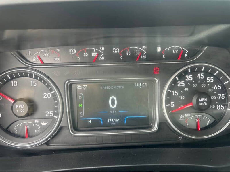 2019 International LT625