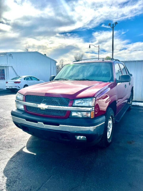 2006 Chevrolet Avalanche for sale at Credit Connection Auto Sales in Midwest City OK