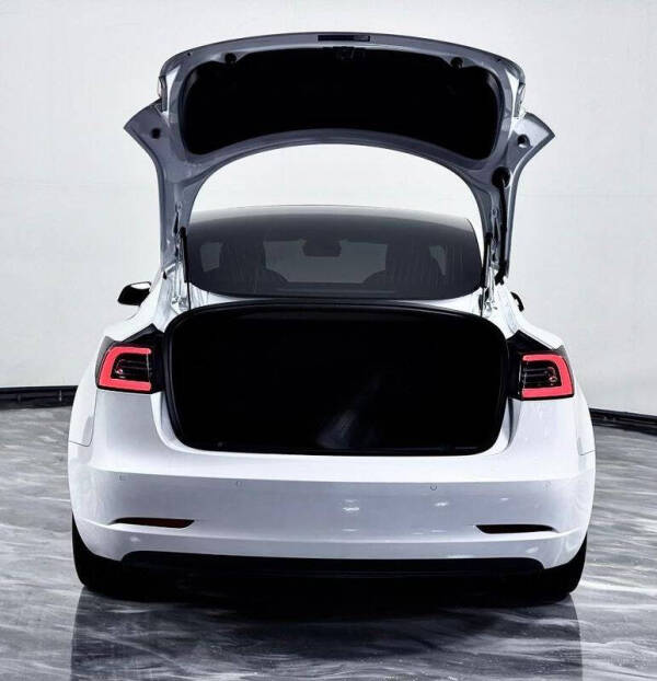 2019 Tesla Model 3 Long Range
