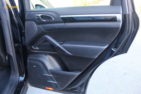 2014 Porsche Cayenne Platinum