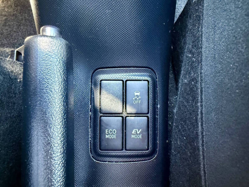 2016 Toyota Prius c One
