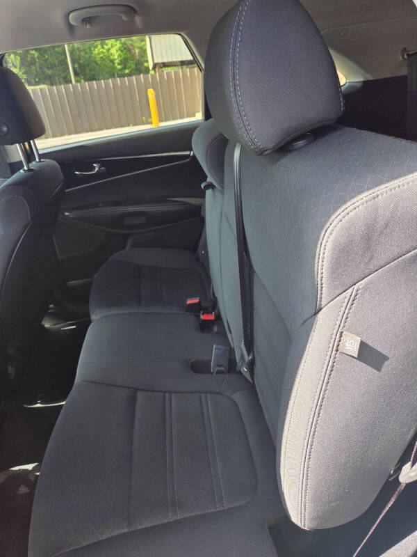 2019 Kia Sorento LX