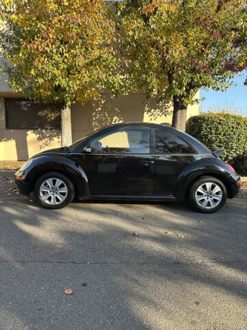 2008 Volkswagen New Beetle S
