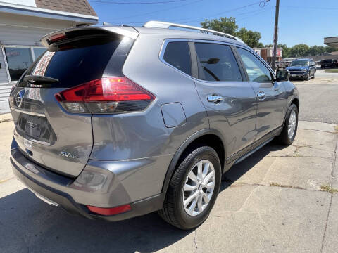 2017 Nissan Rogue SV