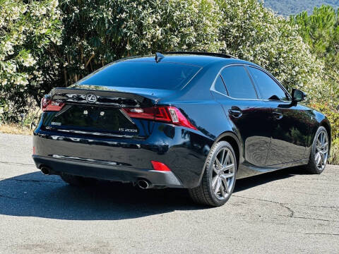 2016 Lexus IS 200t