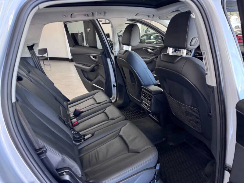 2022 Audi Q7 quattro Premium Plus 55 TFSI