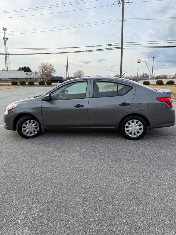 2018 Nissan Versa S Plus