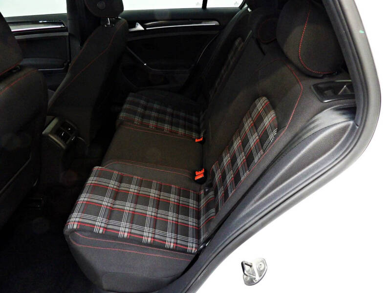 2016 Volkswagen Golf GTI S