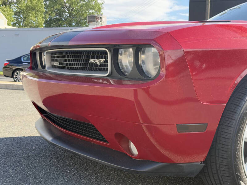 2012 Dodge Challenger SXT