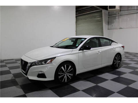 2022 Nissan Altima 2.5 SR