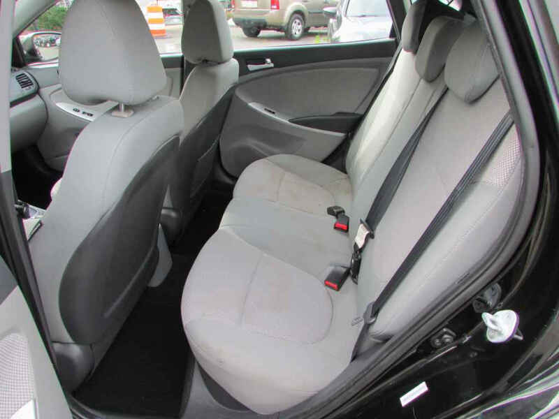 2013 Hyundai Accent GS