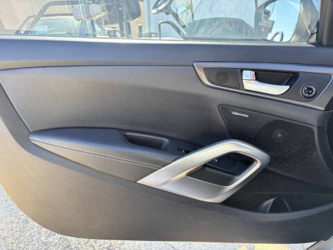 2016 Hyundai Veloster