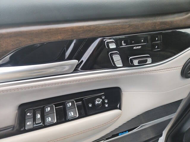 2022 Jeep Grand Wagoneer Series I