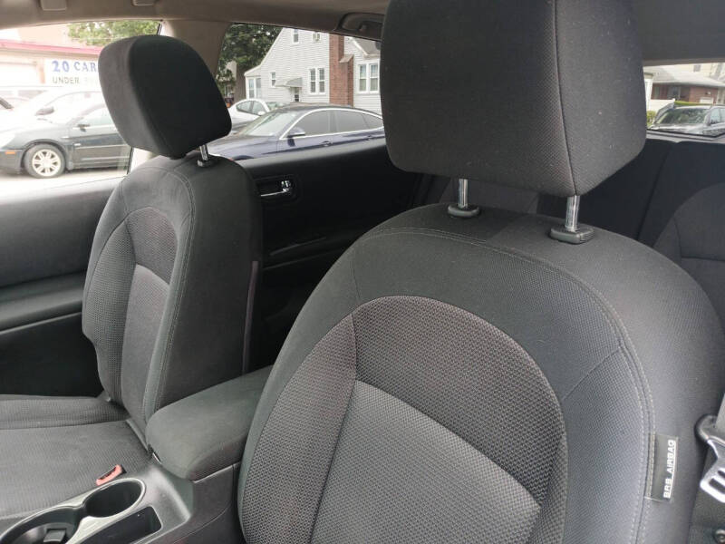 2011 Nissan Rogue SV