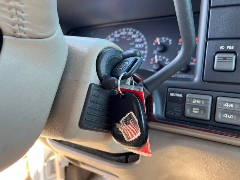 2000 Cadillac Escalade