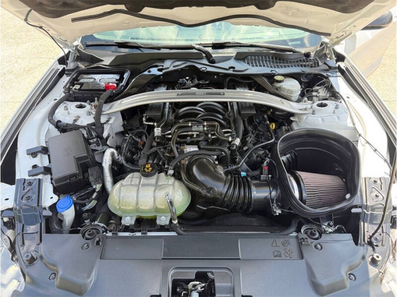 2022 Ford Mustang Mach 1