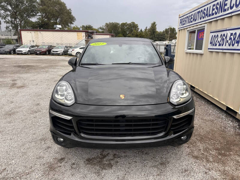 2017 Porsche Cayenne Platinum Edition