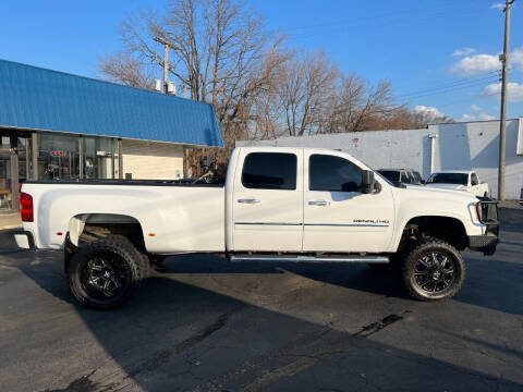 2011 GMC Sierra 3500HD for sale at GREAT DEALS ON WHEELS in Michigan City IN
