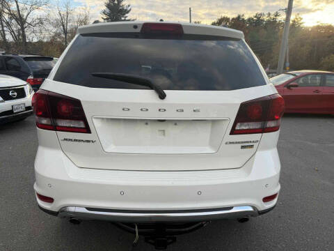 2018 Dodge Journey Crossroad