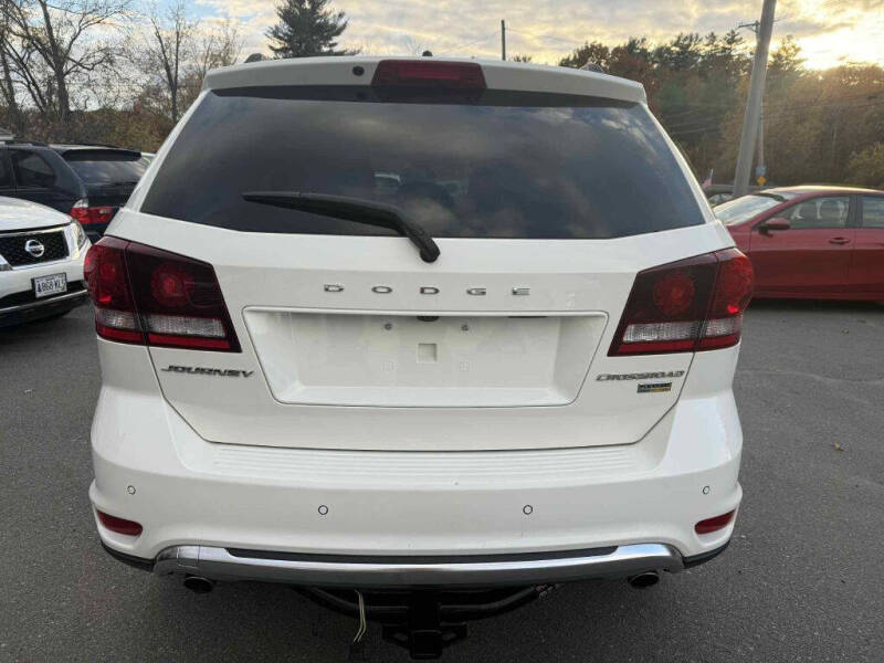 2018 Dodge Journey Crossroad