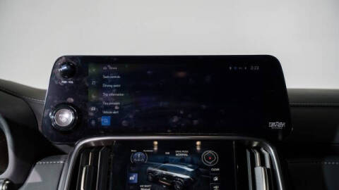 2025 Lexus LX 700h Overtrail