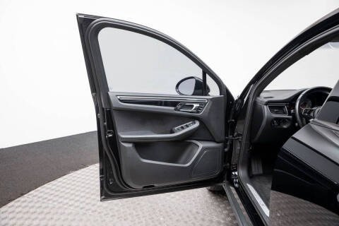 2016 Porsche Macan S