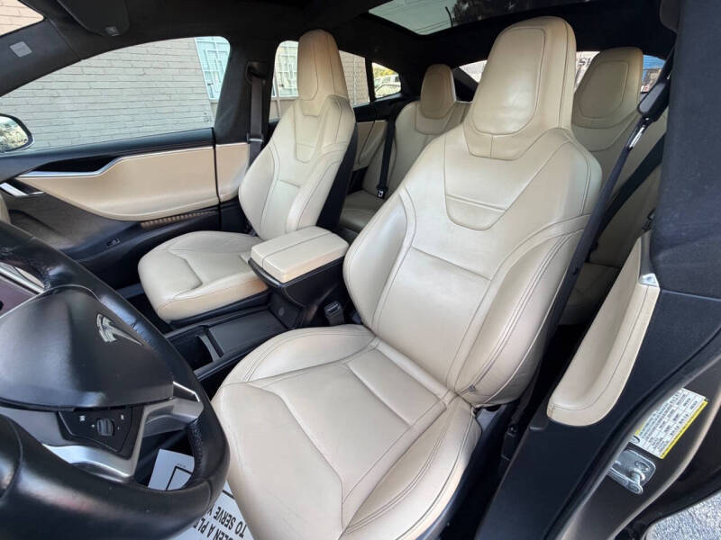 2016 Tesla Model S 90D