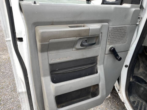 2011 Ford E-Series E-350 SD