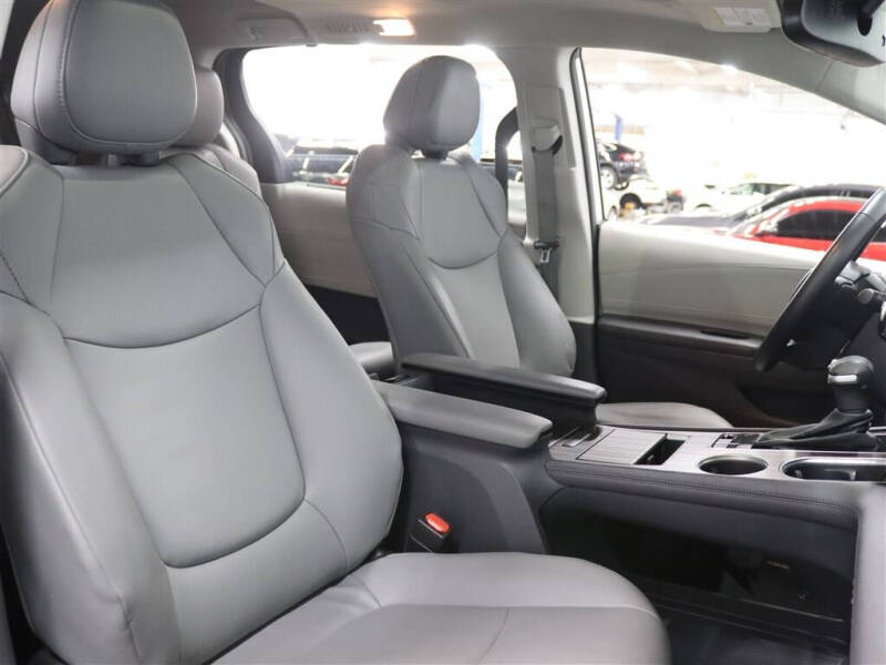 2023 Toyota Sienna