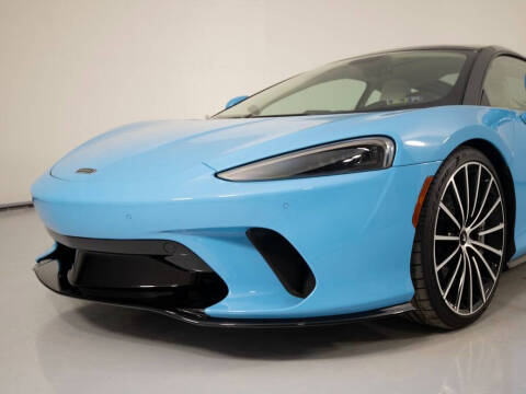 2023 McLaren GT