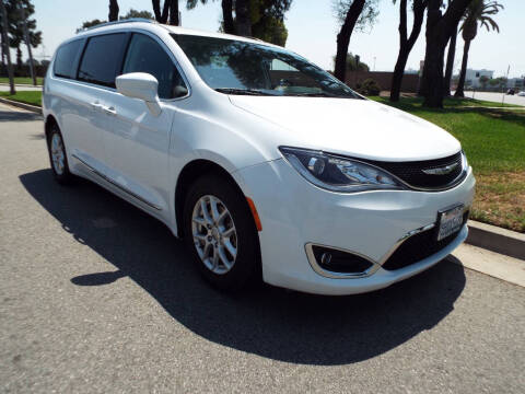 2020 Chrysler Pacifica Touring L