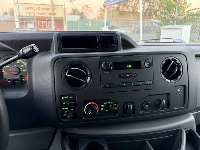 2013 Ford E-Series E-250