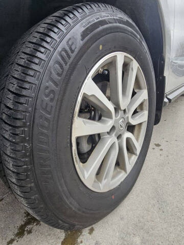 2014 Nissan Pathfinder SV