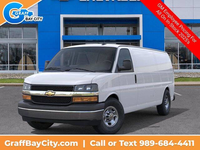 2025 Chevrolet Express 3500