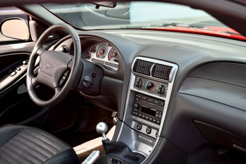 2003 Ford Mustang Mach 1 Premium