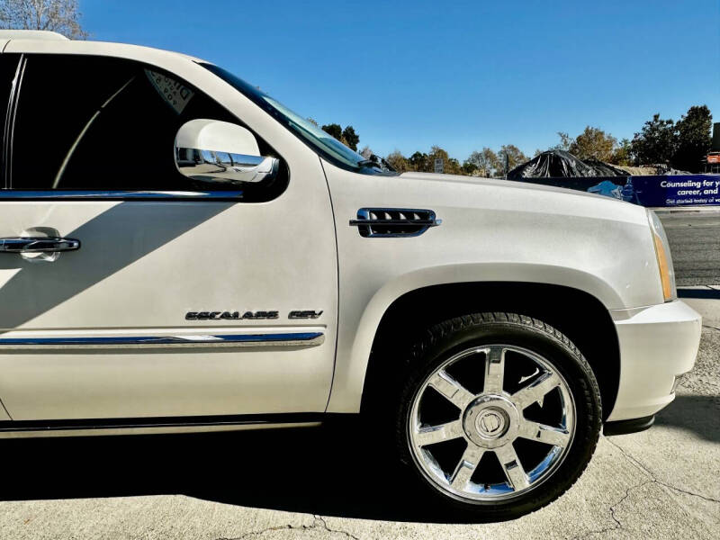 2012 Cadillac Escalade ESV Luxury