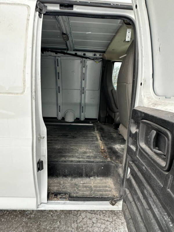 2016 Chevrolet Express 2500