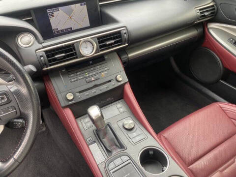 2016 Lexus RC 200t