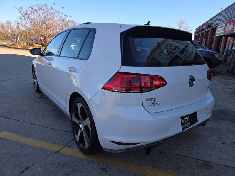 2015 Volkswagen Golf GTI SE