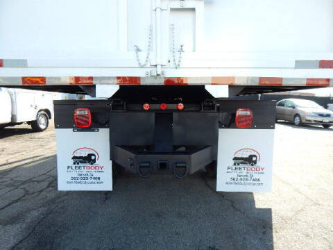 2019 Freightliner M2 106