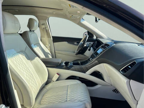 2019 Lincoln Nautilus Black Label