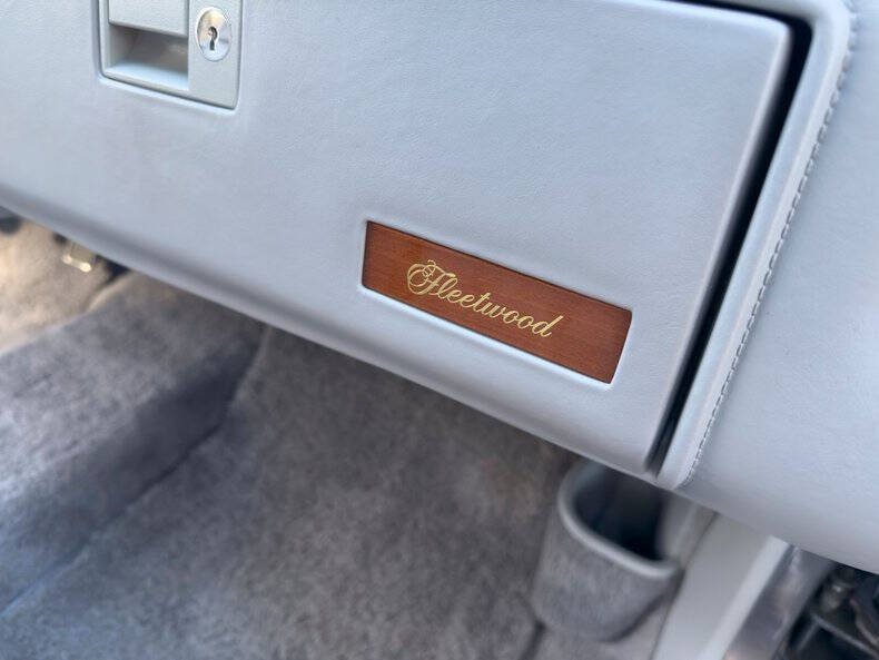 1990 Cadillac Fleetwood