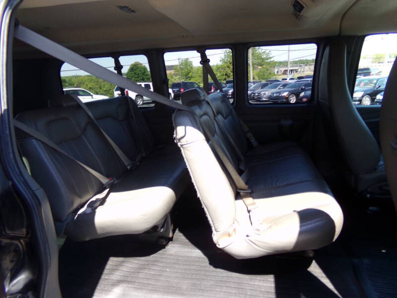 2010 GMC Savana LS 1500