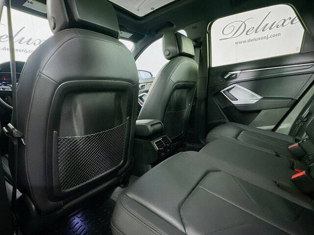 2024 Audi Q3 quattro S line Premium 45 TFSI