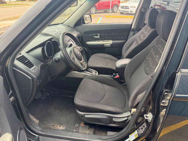 2012 Kia Soul +