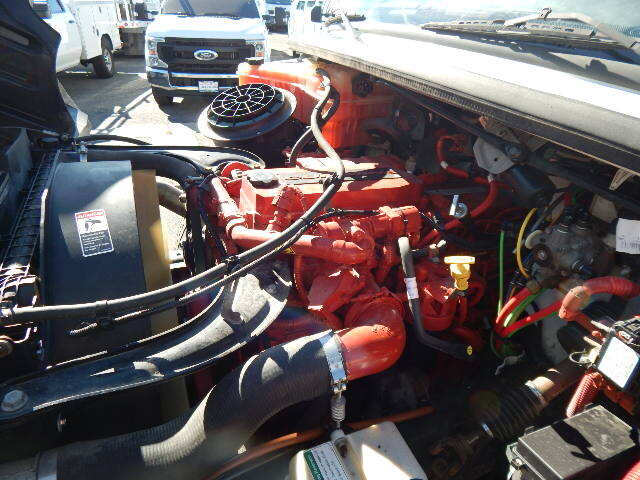 2017 Freightliner M2 106