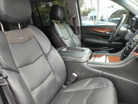 2016 Cadillac Escalade ESV Standard