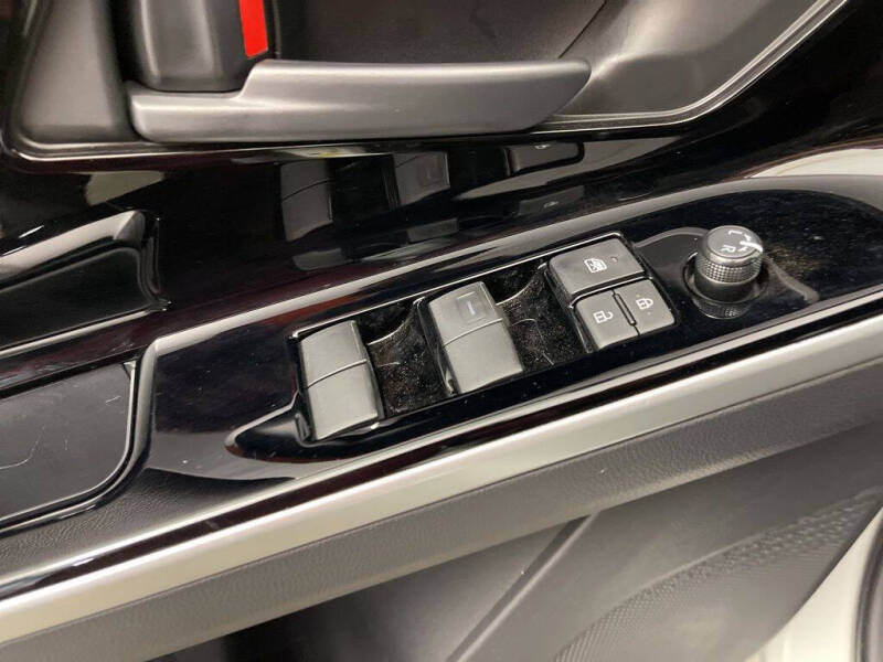 2023 Toyota bZ4X XLE