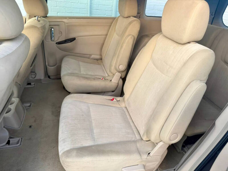 2012 Nissan Quest