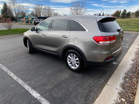 2016 Kia Sorento LX